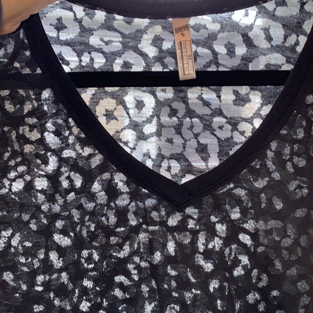 Soffe woman’s black lightweight top size xs - Picture 3 of 9